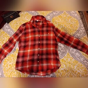 Women old navy button up